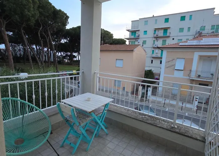 Con Terrazza Vicino Al Mare E Pineta Maison d'hôtes 3*