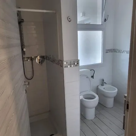 Con Terrazza Vicino Al Mare E Pineta Pensionat 3*