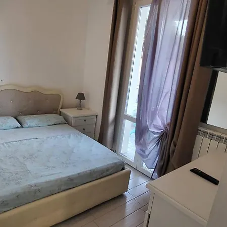 Con Terrazza Vicino Al Mare E Pineta Pensionat 3*