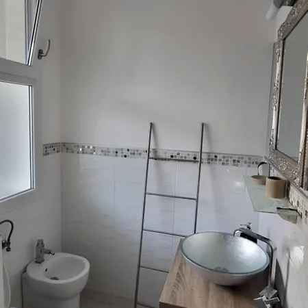 Con Terrazza Vicino Al Mare E Pineta Follonica