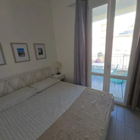 Con Terrazza Vicino Al Mare E Pineta Follonica
